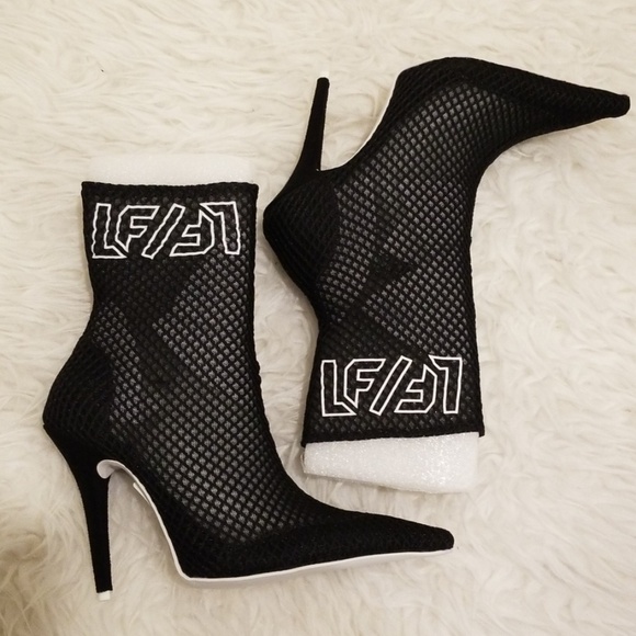 💕JEFFREY CAMBELL x LF THE BRAND💕 Vedette Nesh Ankle Boots Black Logo 8 NWT - Picture 6 of 8